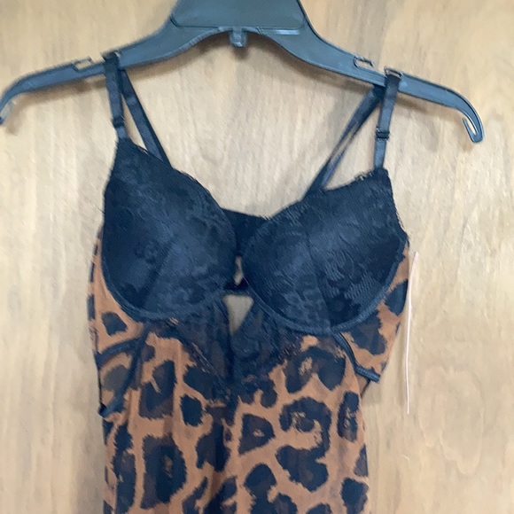 Relist 12/7 padded bust sheer animal print w lace detail & cut outs size M - Picture 5 of 17
